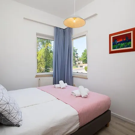 Apartment Alexandra 3 Pjescana Uvala